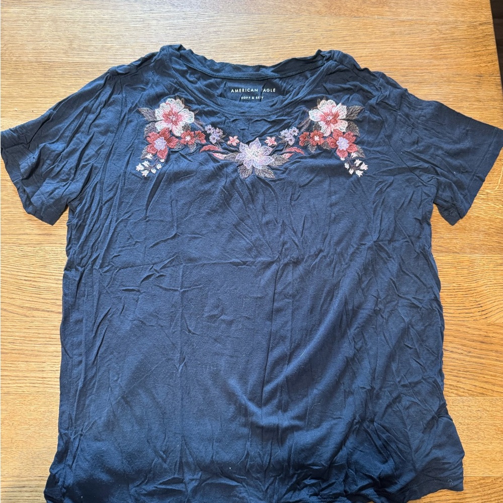 American Eagle Outfitters Women's dark blue floral Top